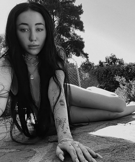 Noah Cyrus OnlyFans gratis