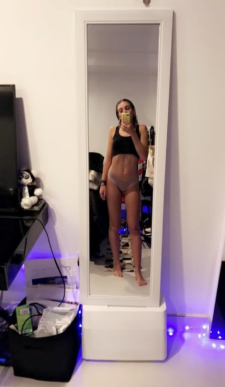 Noah Cyrus Sexy OnlyFans