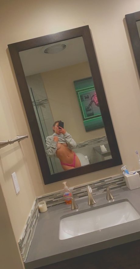 Noah Cyrus OnlyFans geleakte Bilder