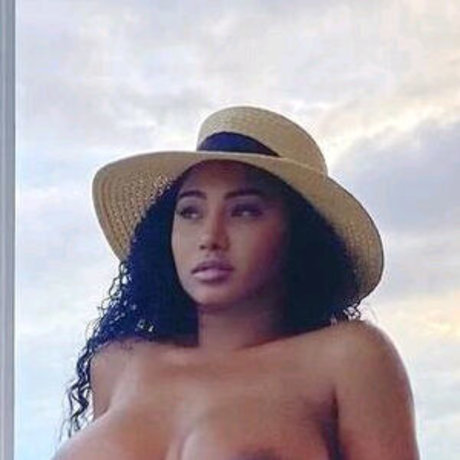 BritishOlivia OnlyFans-Leaks