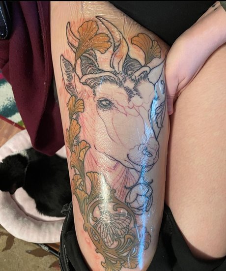 PushingUpRoses OnlyFans Bilder