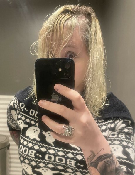 PushingUpRoses Nacktbilder von OnlyFans