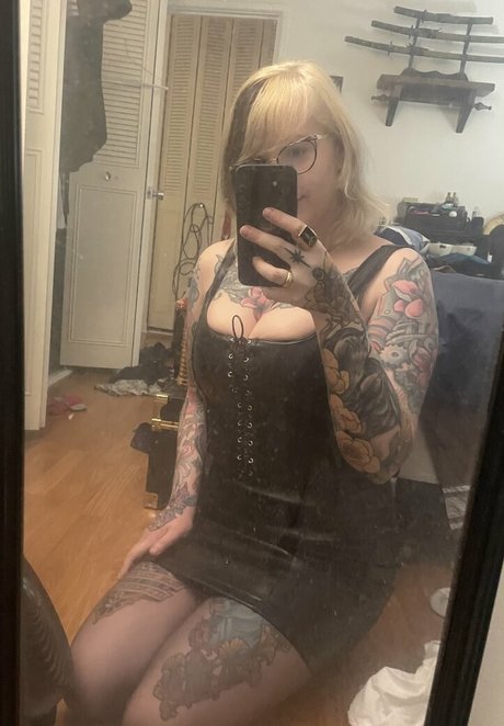 PushingUpRoses Nacktpornos von OnlyFans geleakt