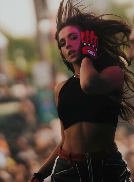 Tate McRae NurlyFans-Brüste