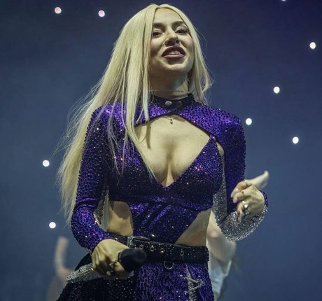 Ava Max Neues OnlyFans