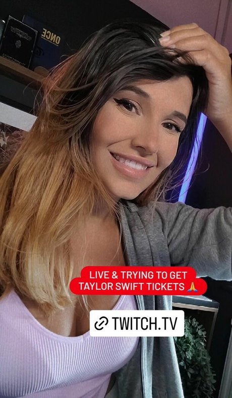 Cadaea OnlyFans geleakte Brüste