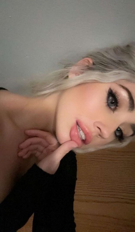 Hailsbee Leaked OnlyFans Sextape