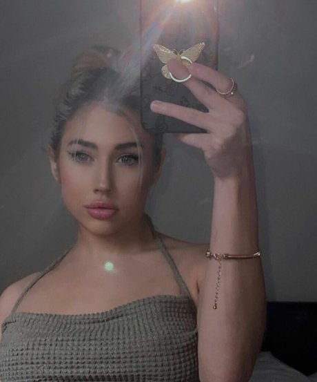 Hailsbee Nacktbilder von OnlyFans