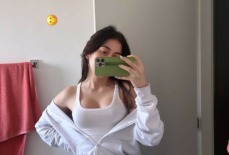 Sofia Santino NurlyFans-Brüste