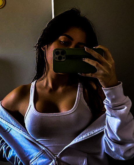 Sofia Santino Heiße OnlyFans Inhalte