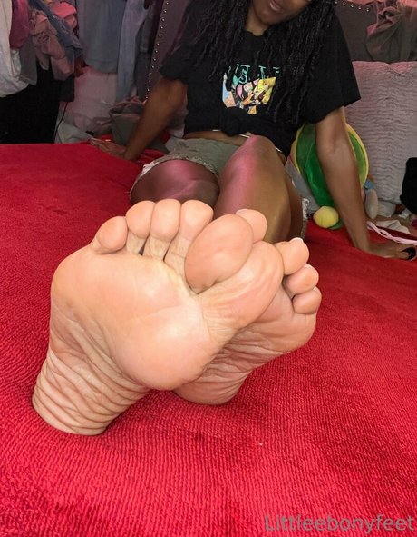 littleebonyfeet Nackt Leaks OnlyFans