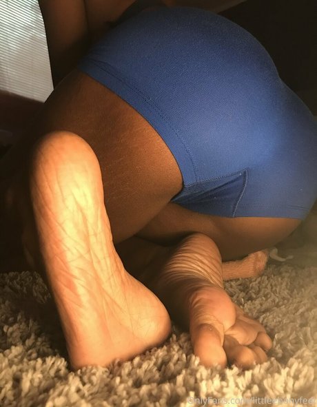 littleebonyfeet Sexy OnlyFans
