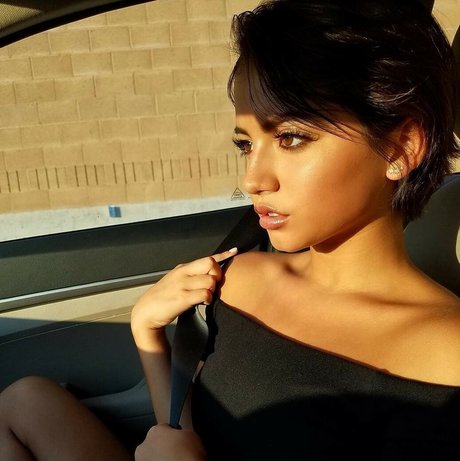 Isabela Merced OnlyFans Nacktbilder