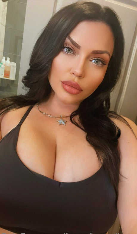 fansofmandimay OnlyFans-Model