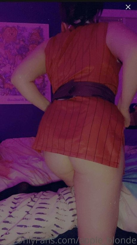 AppleBlonde OnlyFans Nacktbilder