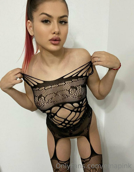 emapink NurlyFans-Pornos