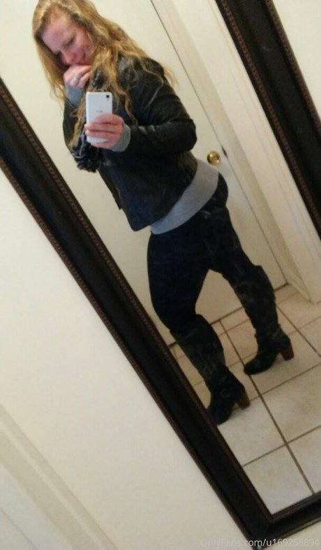 bigbootymandyj1981 OnlyFans Nacktbilder geleakt