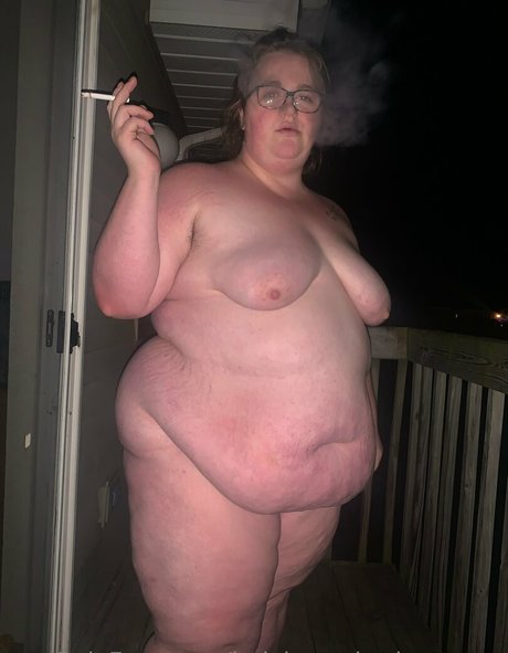 ladykeepsherlegsopen OnlyFans Star