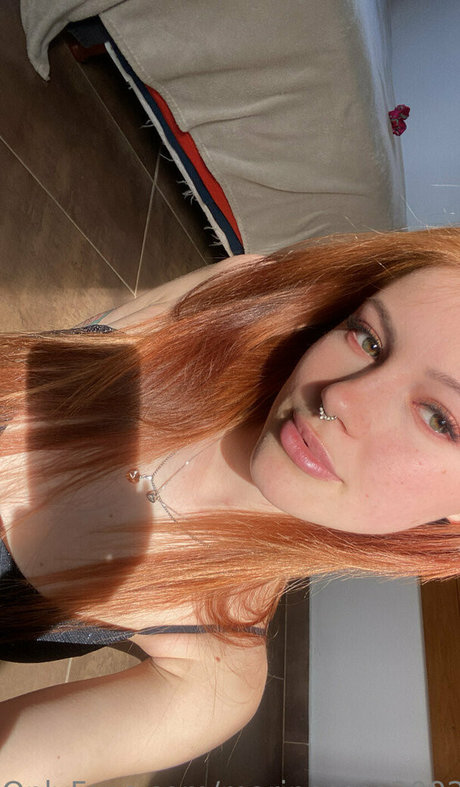 dunkle brustwarzen onlyfans erotisch Medien