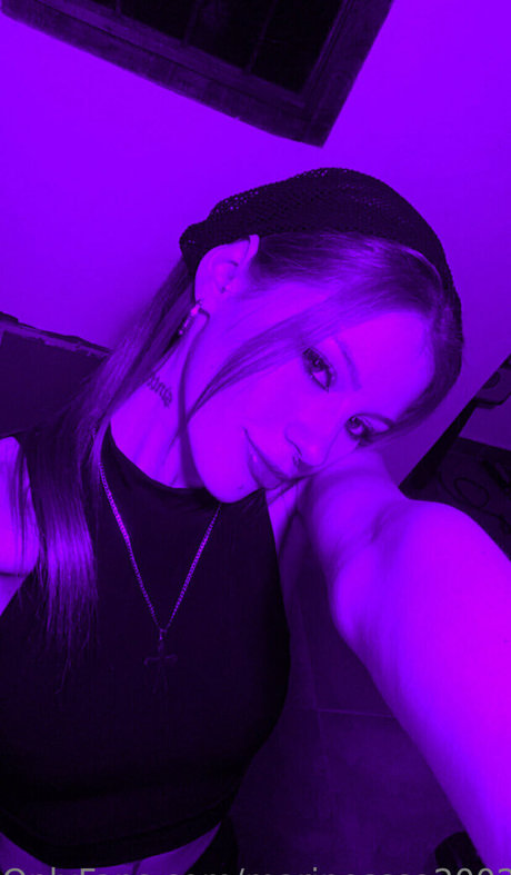 mariposssa2002 OnlyFans Striptease