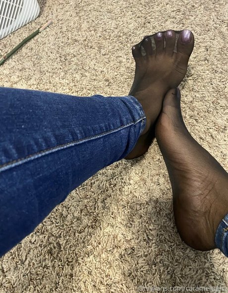 Carameltoesz Nacktbilder OnlyFans Geleakt