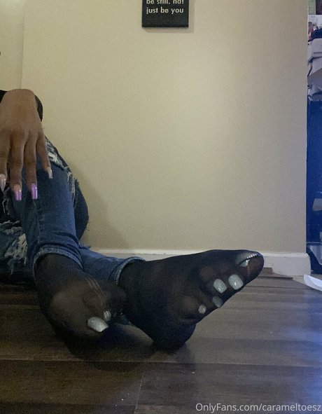 Carameltoesz OnlyFans X