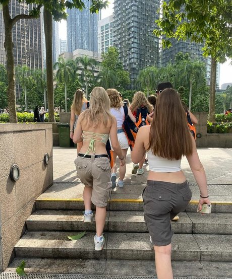 kleine titten asiatische onlyfans sexy nackt Porträt