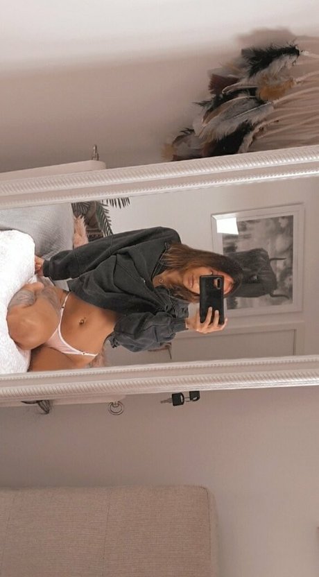 Renee Savy Nacktbilder OnlyFans Leak