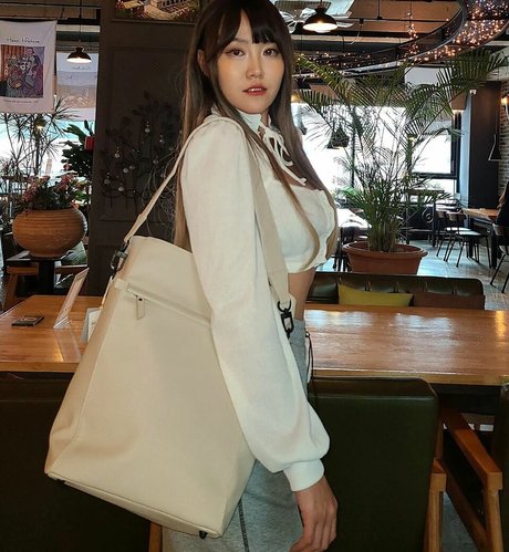 Yuggie TV Nacktbilder von OnlyFans