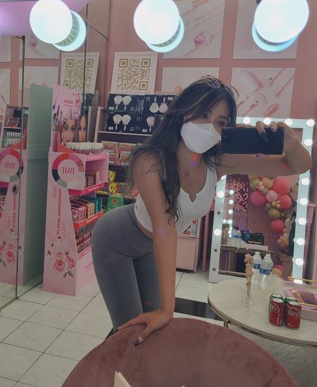 Yuggie TV Leaked OnlyFans Bilder