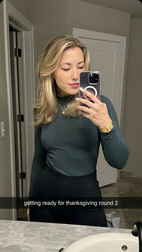 Pineapplebrat OnlyFans Model Fotos