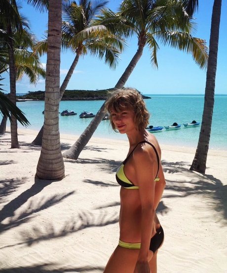 teen tanga onlyfans Pornografie Shot