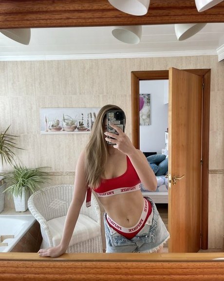 Amalia Davis Nackt OnlyFans