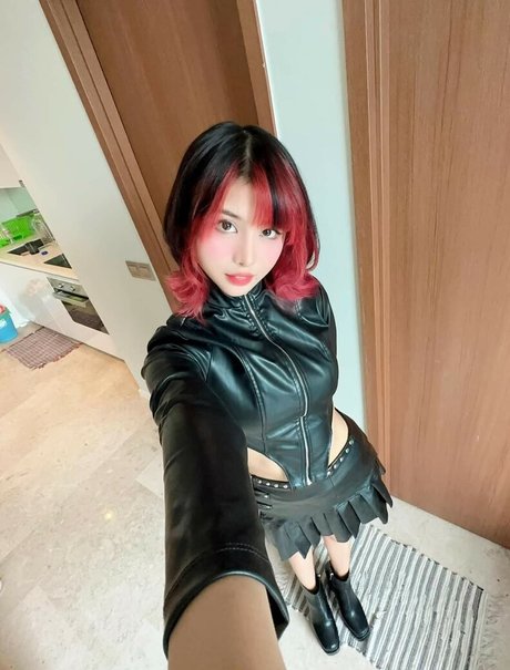 Charechii OnlyFans-Leaks