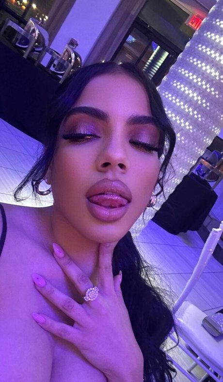 E dot Leaked OnlyFans Fotos