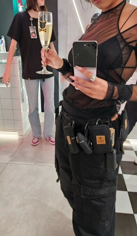 Apostoleanu Leak von OnlyFans-Inhalten