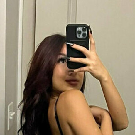 xxrated lux Nacktbilder von OnlyFans geleakt