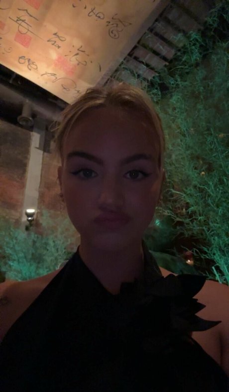 Emma Brooks OnlyFans Nackt