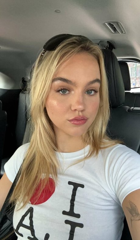 Emma Brooks Nackt auf OnlyFans Leak