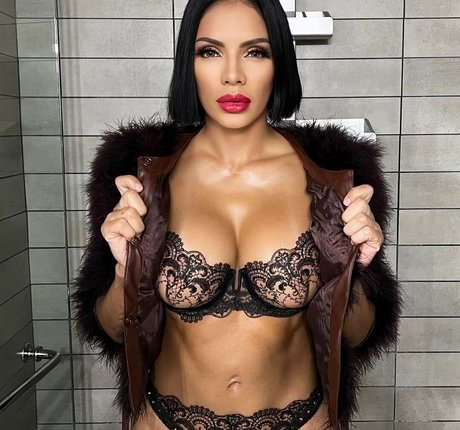 NinaUnrated Nacktbilder von OnlyFans geleakt