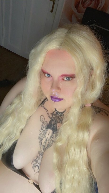 vinny bun Brüste OnlyFans