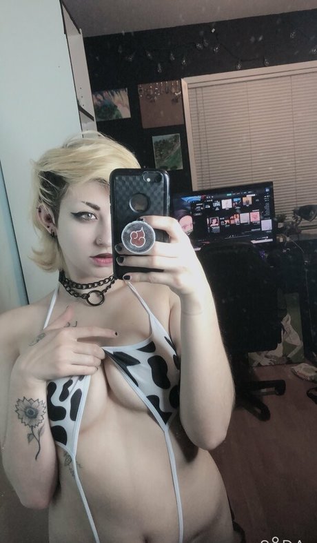 boozygremlin OnlyFans Brüste Bild