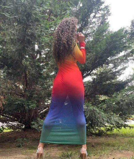 blonde nackte onlyfans heiß XXX Porträt