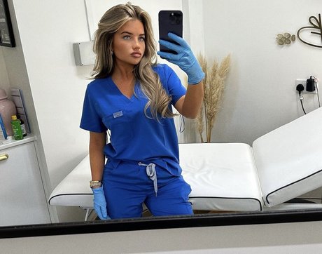 Mia Woodhall OnlyFans Joi