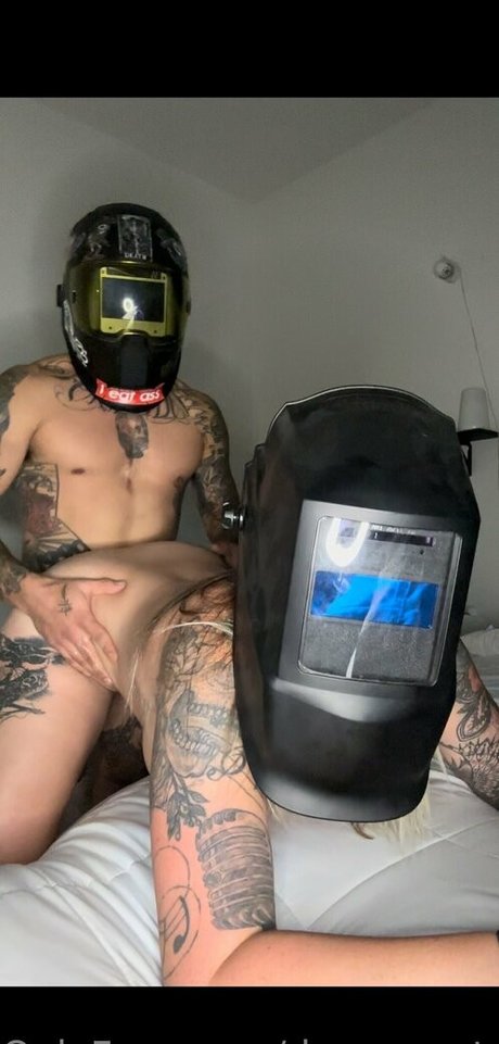 degeneratewelder0321 OnlyFans Striptease