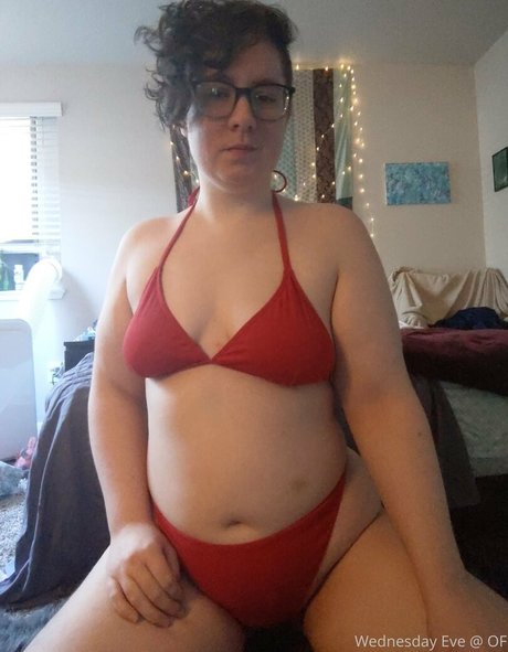 wednesdayeve OnlyFans Fotos