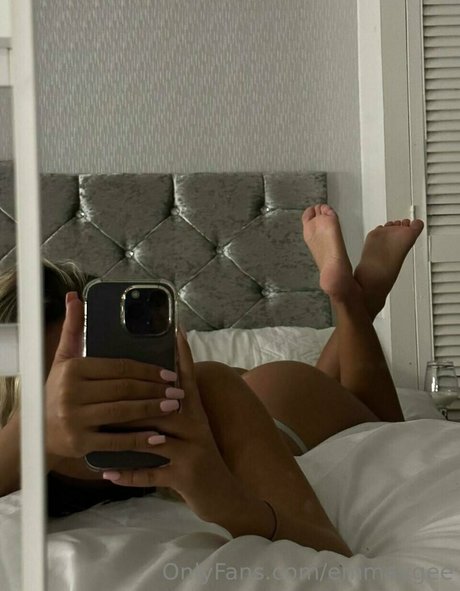 Maddie Grimaldi OnlyFans Striptease