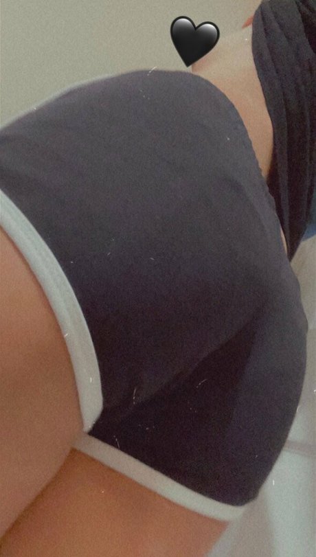 ComradeLilith OnlyFans Inhalte