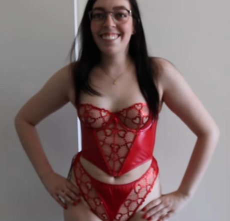 Swell Entertainment OnlyFans Nacktbilder