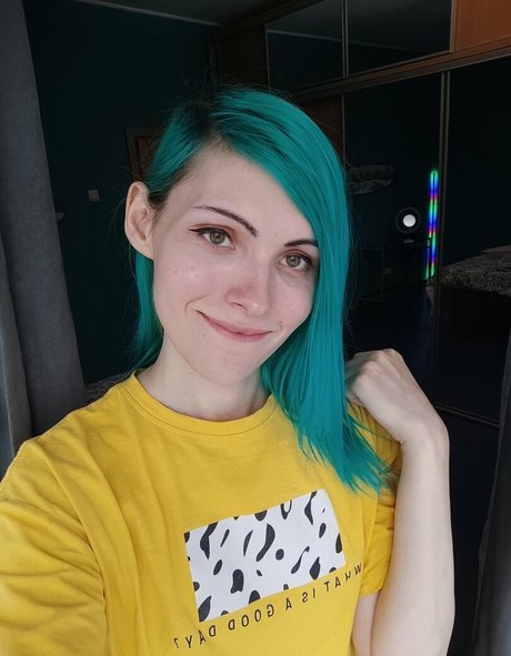 Alice Redfox Nacktpornos von OnlyFans geleakt